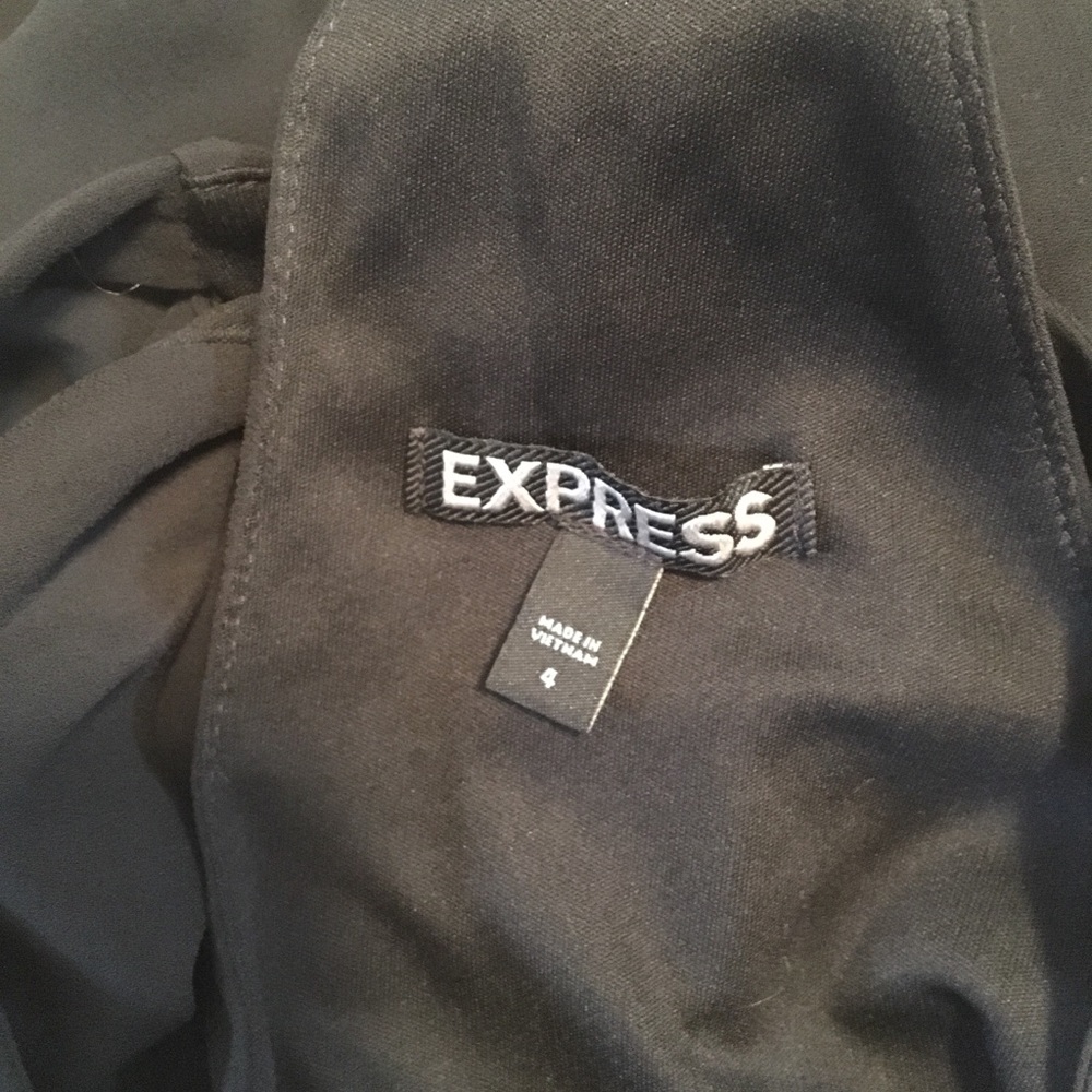 Express Dress - Picture 6 of 7